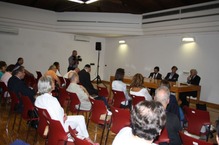 Il Morè Yisrael Dovid Bar Avraham Delle Donne partecipa alla conferenza Reshit. Reshit Ebraismo e Islam; linguaggi diversi dell’unico Dio di Abramo relatori Imam Yahya Pallavicini, Rav Scialom Bahbout modera Ottavio Di Grazia