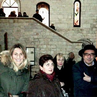 Il Morè Yisrael Dovid Bar Avraham Delle Donne partecipa all'accensione di Hanukkah a Trani (BT). L'accensione è stata effettuata da Rav Ariel Finzi.